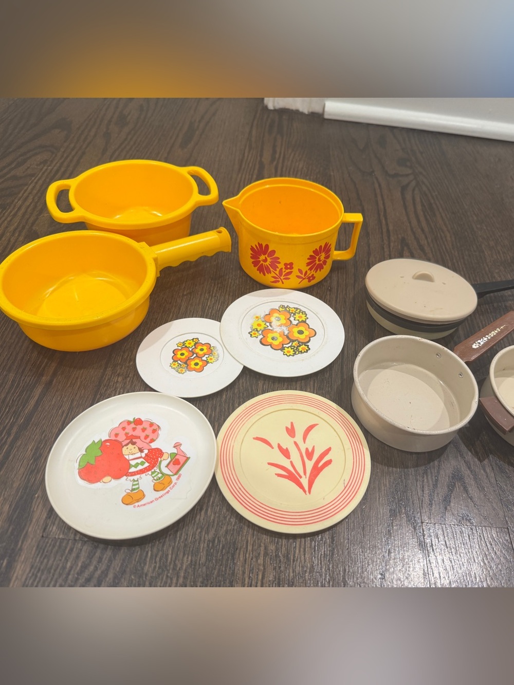 Vintage Retro Kid’s Play Food Kitchen Items Bombola Chilton